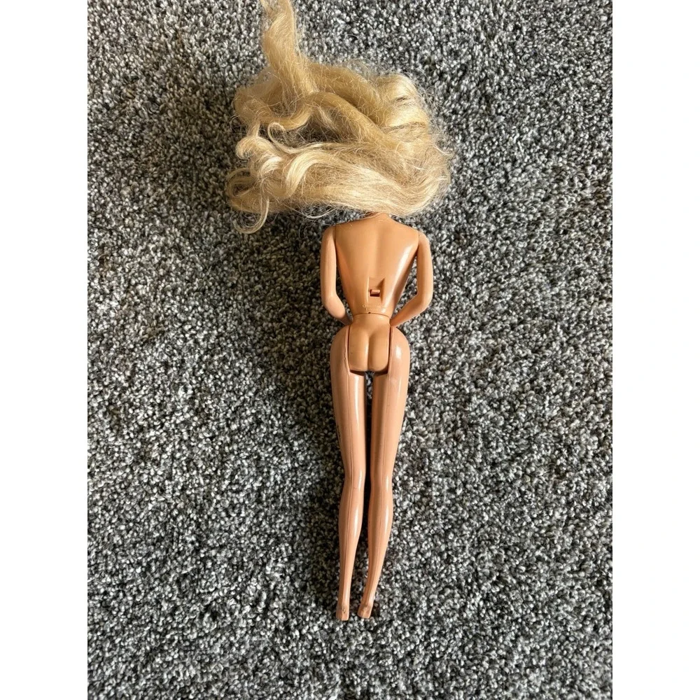Vintage 1979 Mattel Beauty Secrets Barbie Doll Working Action Arm Nude No Outfit